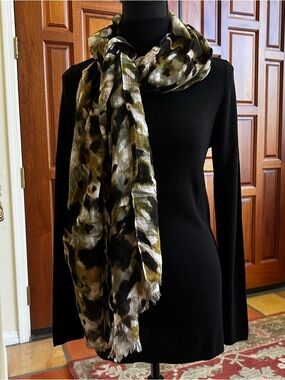 Lightweight Rectangle 76” X 25” Linen Like Floral Abstract Print Scarf